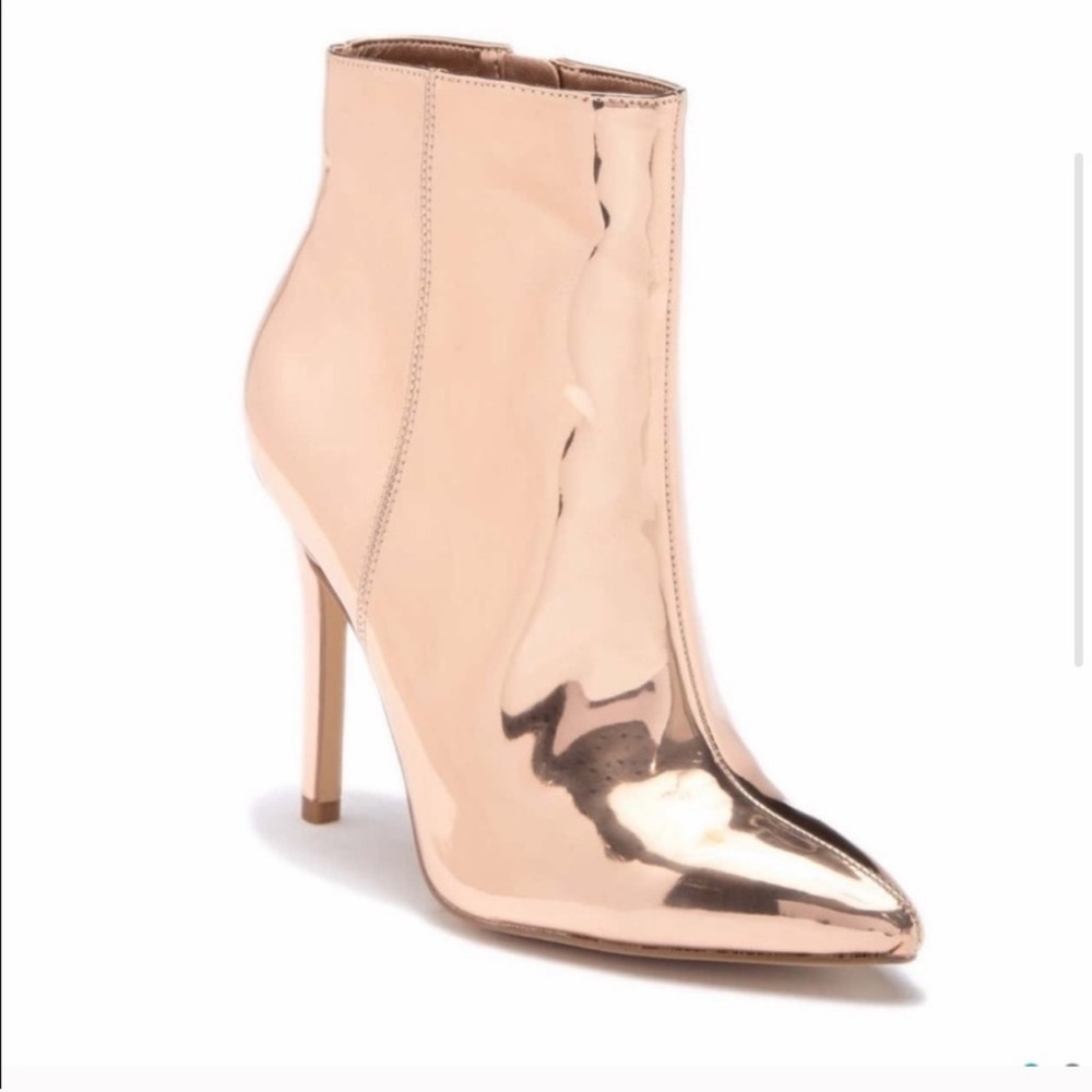 Charles David size 6 metallic booties